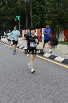 Runner Photo 4299152