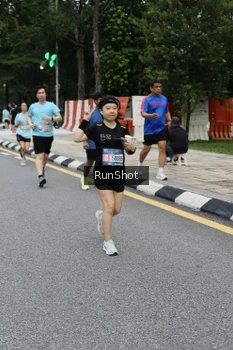 Runner Photo 4299154