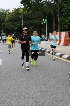 Runner Photo 4299166