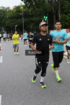 Runner Photo 4299175