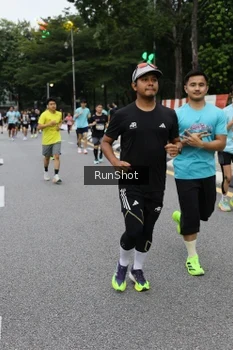 Runner Photo 4299176