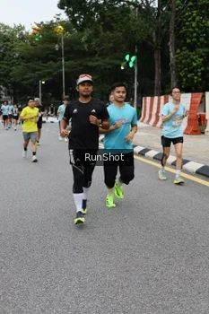 Runner Photo 4299182