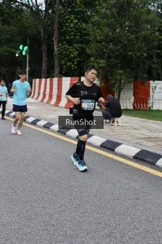 Runner Photo 4299193