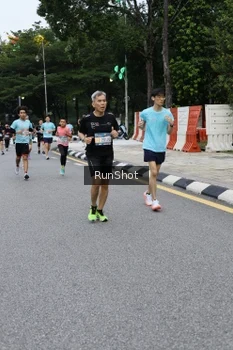 Runner Photo 4299199