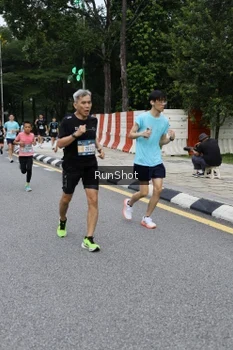 Runner Photo 4299207