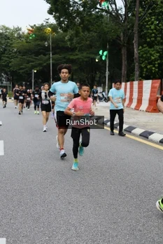 Runner Photo 4299211