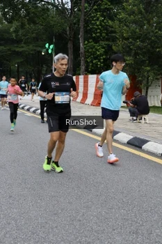 Runner Photo 4299215