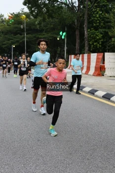 Runner Photo 4299218