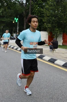 Runner Photo 4299224