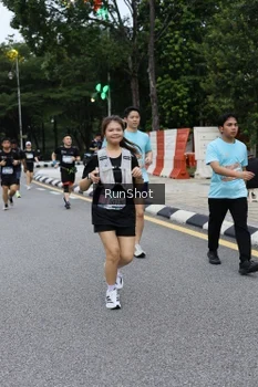 Runner Photo 4299233