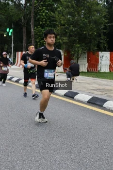 Runner Photo 4299253