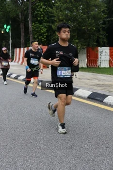 Runner Photo 4299259