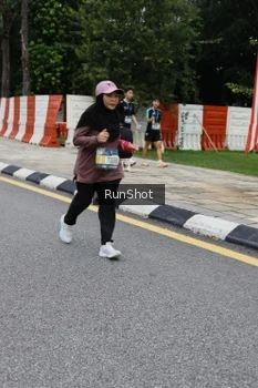 Runner Photo 4299275