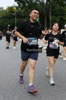 Runner Photo 4299306