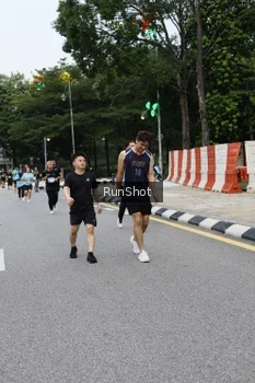 Runner Photo 4299318