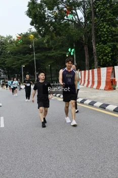 Runner Photo 4299326