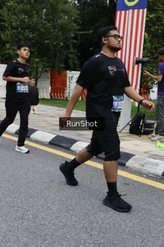 Runner Photo 4299339