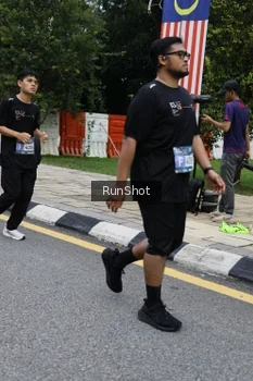 Runner Photo 4299340