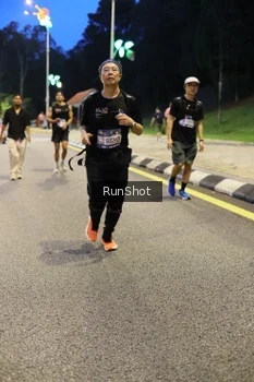 Runner Photo 4299341