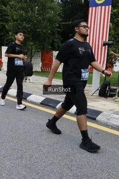 Runner Photo 4299343