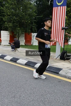 Runner Photo 4299344