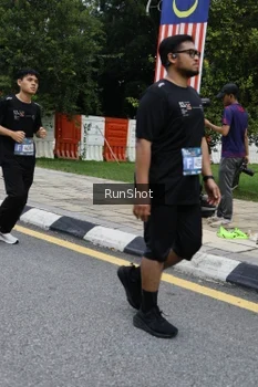 Runner Photo 4299347