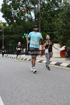 Runner Photo 4299355