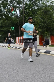 Runner Photo 4299358