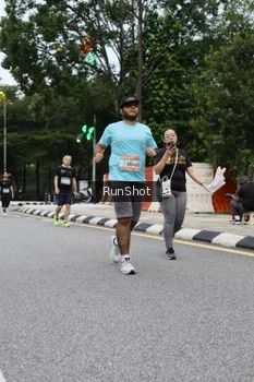 Runner Photo 4299360