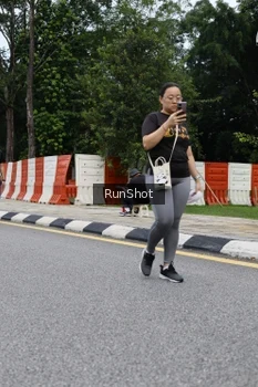 Runner Photo 4299372