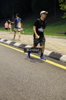 Runner Photo 4299373
