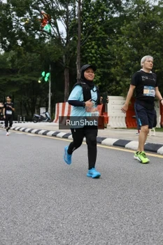 Runner Photo 4299377