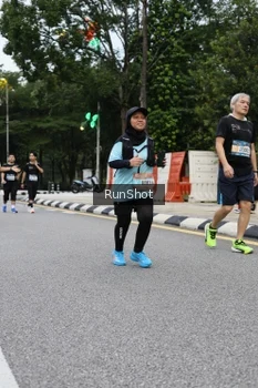Runner Photo 4299379