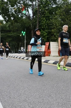 Runner Photo 4299384