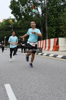 Runner Photo 4299390