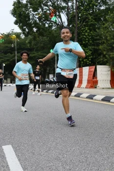 Runner Photo 4299394