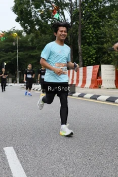 Runner Photo 4299396