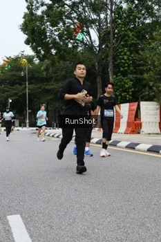 Runner Photo 4299402