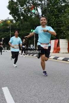 Runner Photo 4299403