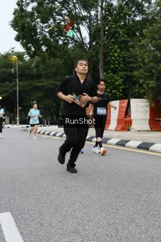 Runner Photo 4299407