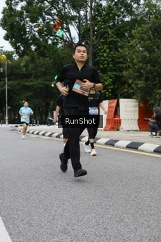 Runner Photo 4299410