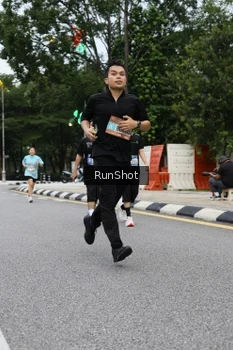 Runner Photo 4299417