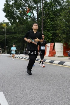 Runner Photo 4299418