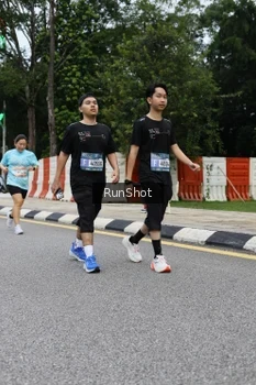Runner Photo 4299424