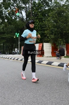 Runner Photo 4299438