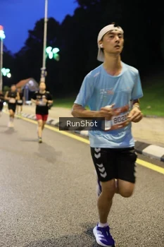 Runner Photo 4299445