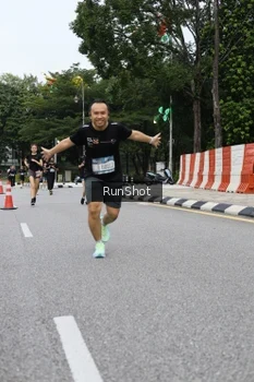 Runner Photo 4299448