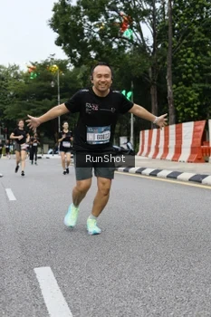 Runner Photo 4299456