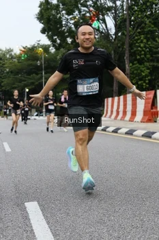 Runner Photo 4299459