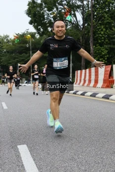 Runner Photo 4299461